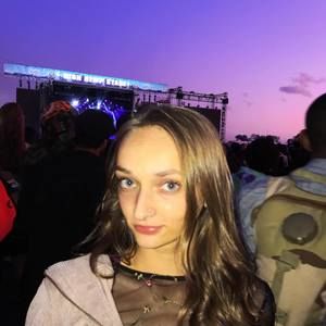 Meet your Posher, Jade